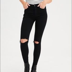 American Eagle knee ripped jeggings